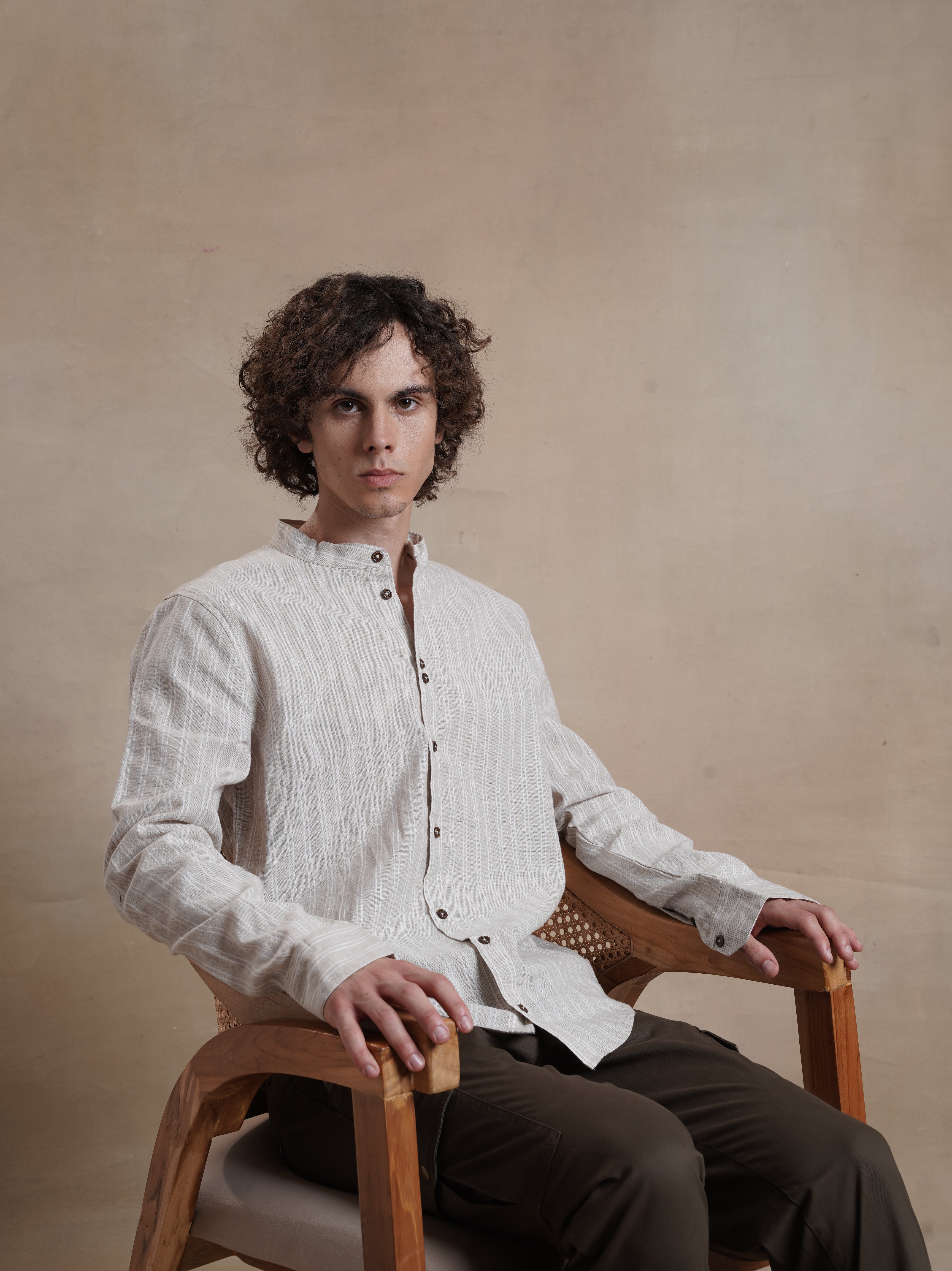 Men's Striped Mandarin Collar Shirt