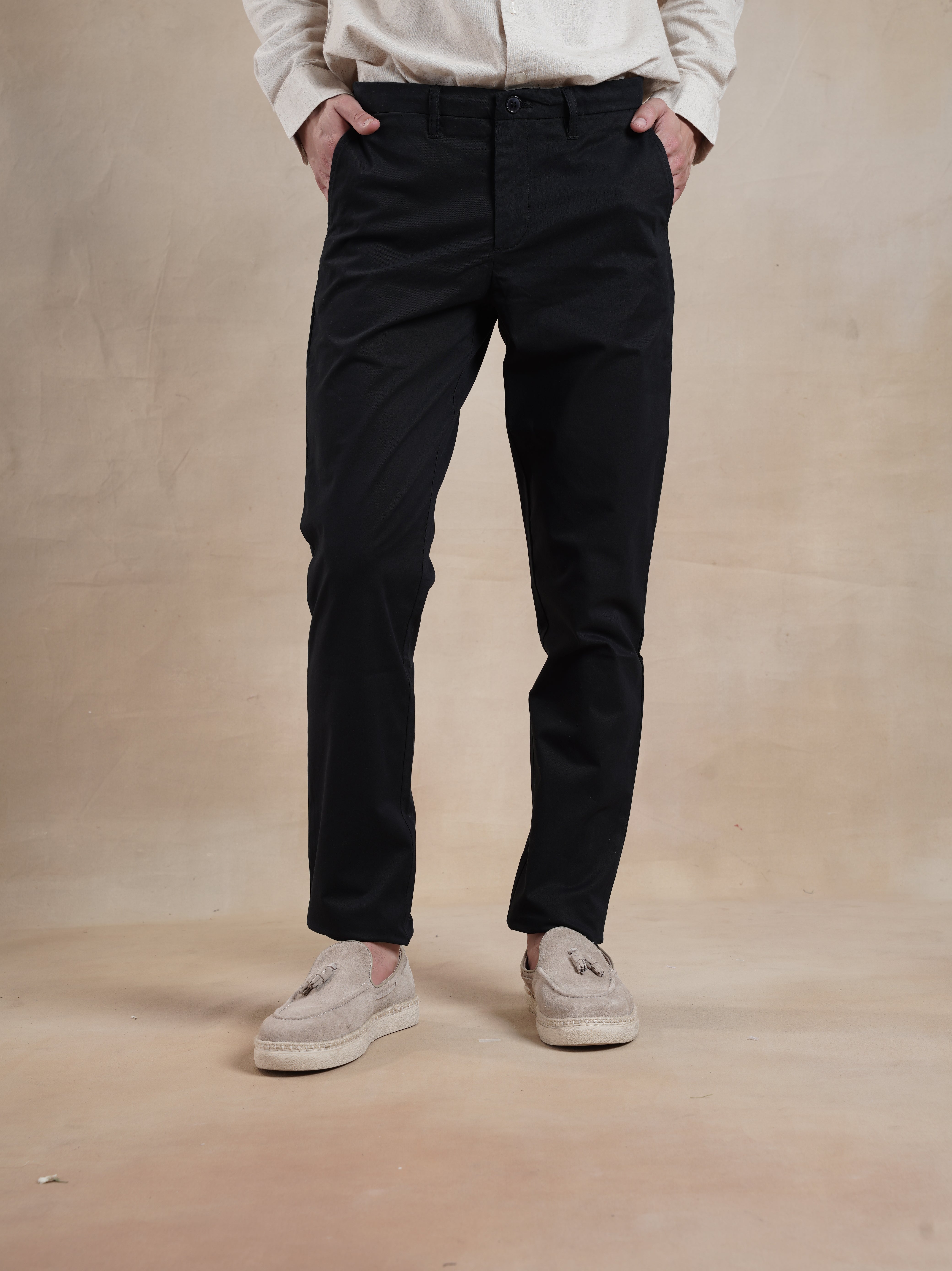 Men's Black Casual Regular Fit Chino
