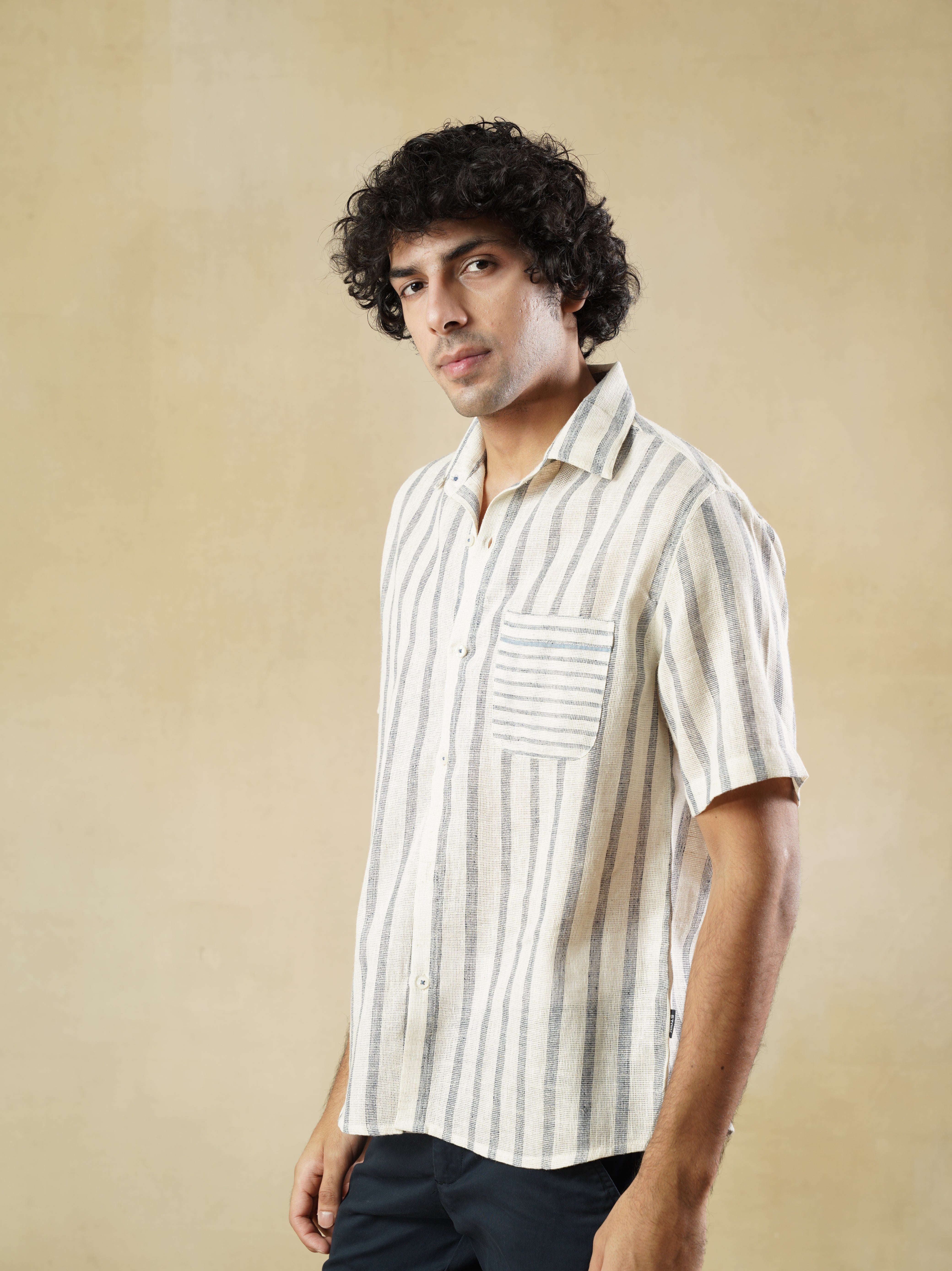 Men’s Jute-cotton Stripe Half-sleeves Casual Shirt