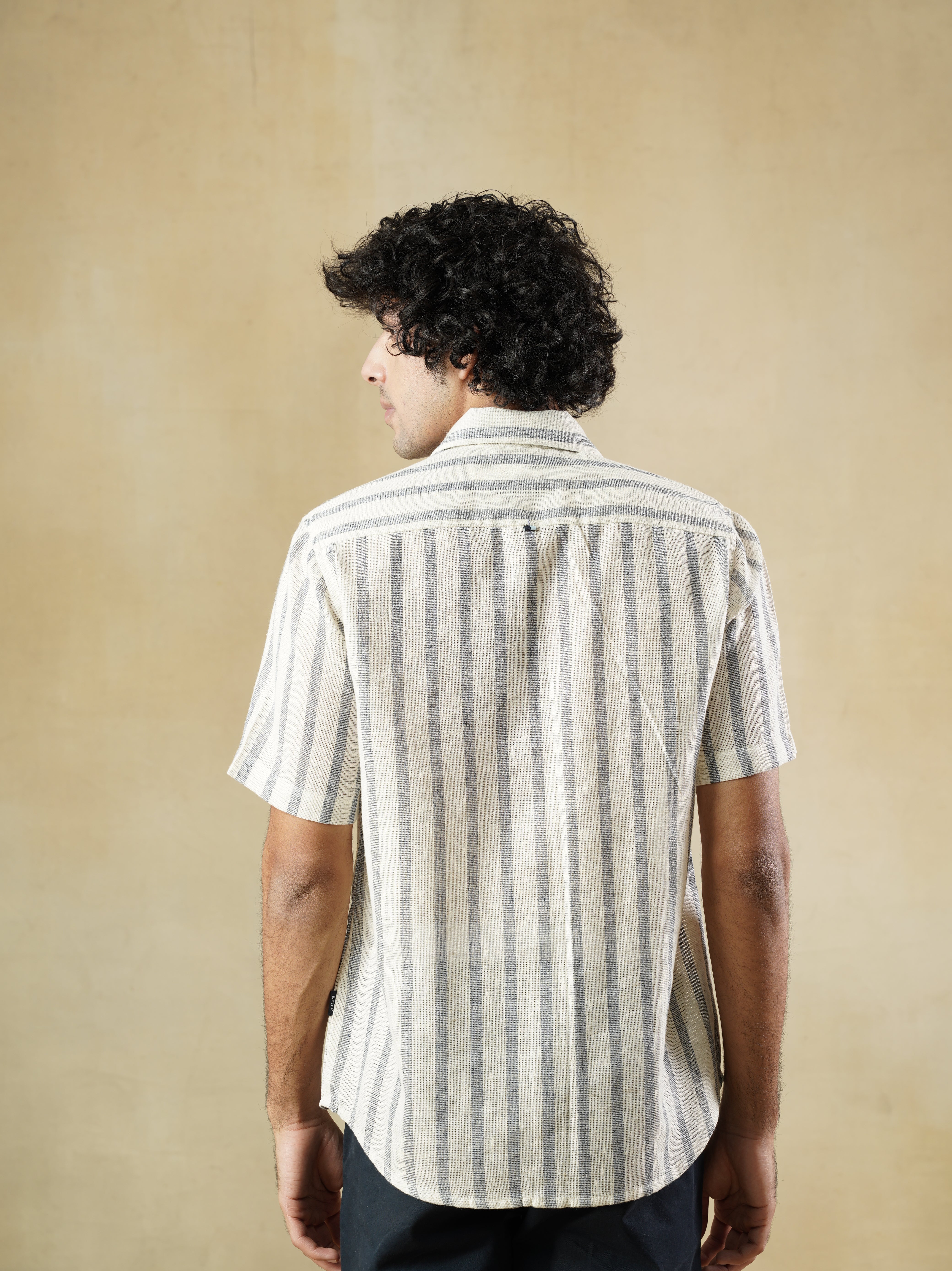 Men’s Jute-cotton Stripe Half-sleeves Casual Shirt