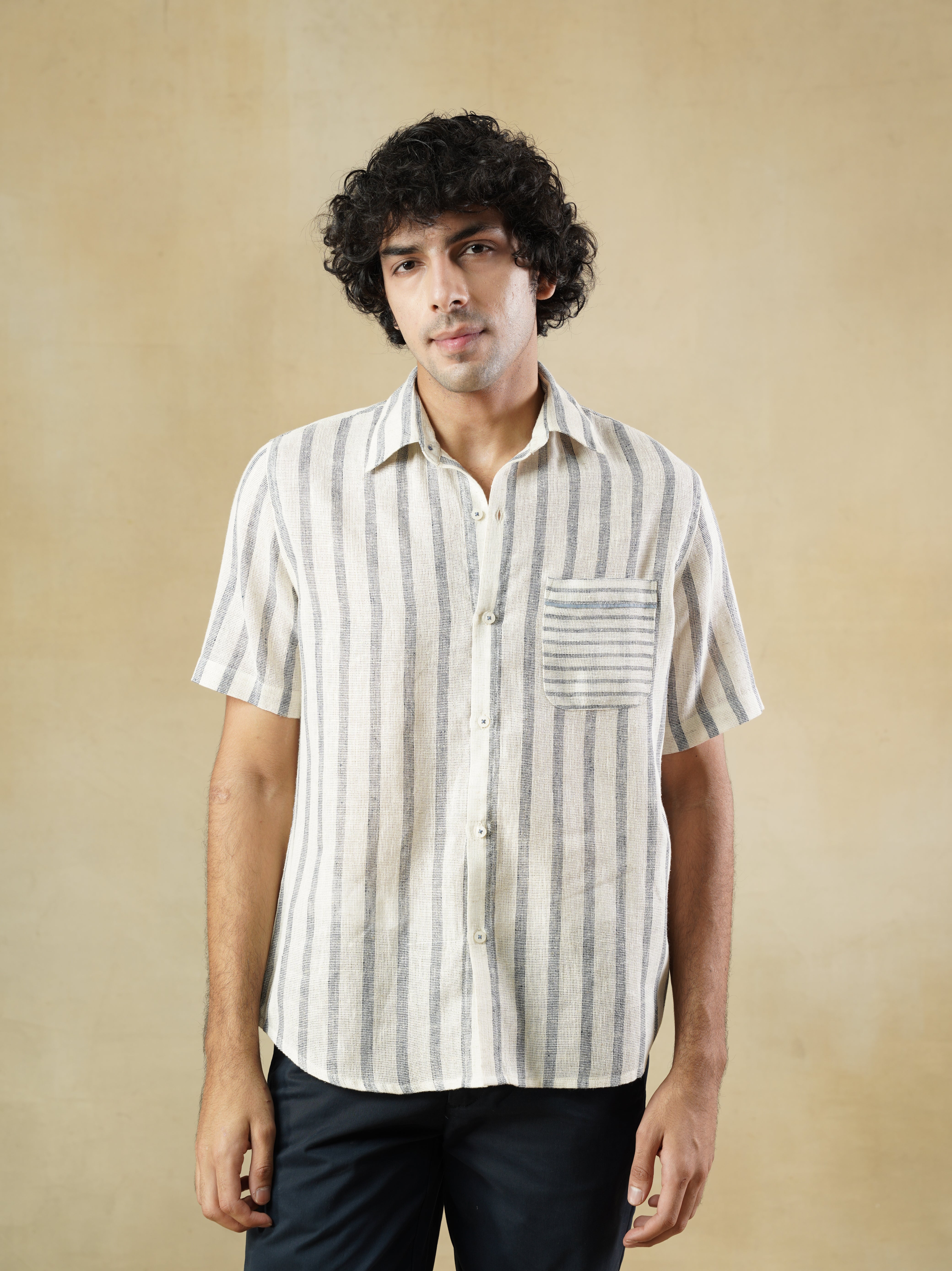 Men’s Jute-cotton Stripe Half-sleeves Casual Shirt